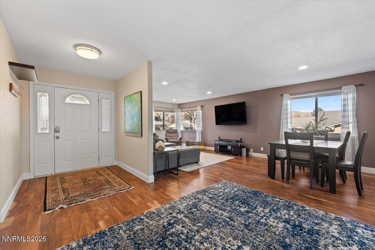 2224 Escalera Way Reno, NV 89523 - Photo 5 of 44 a living room with furniture and a flat screen tv