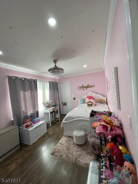 5 Wagon Wheel Road Vernon, NJ 07422 - Photo 8 of 8 a bedroom with furniture and a window