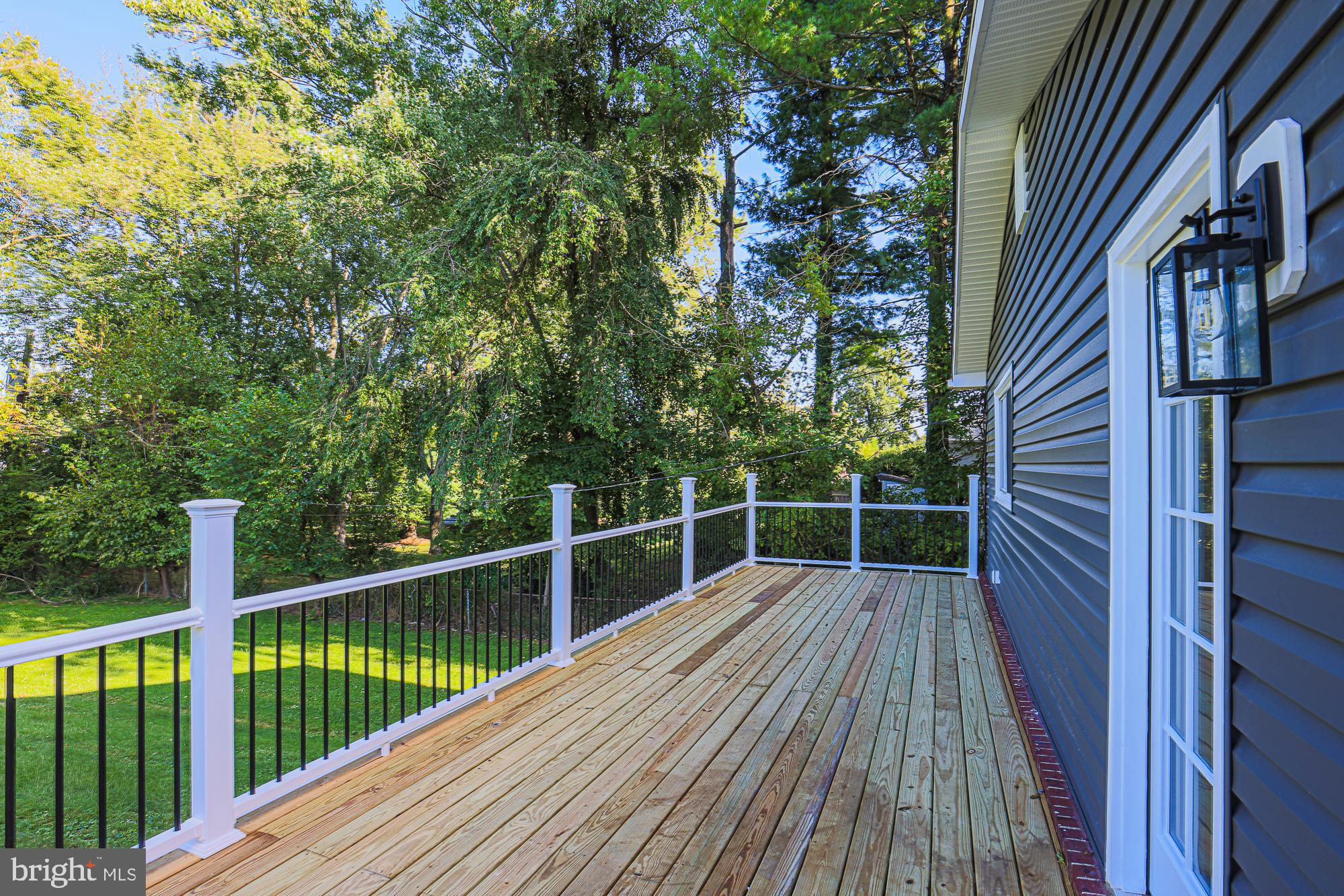 8319 Stevenson Road Pikesville, MD 21208 - Photo 12 of 97 Deck