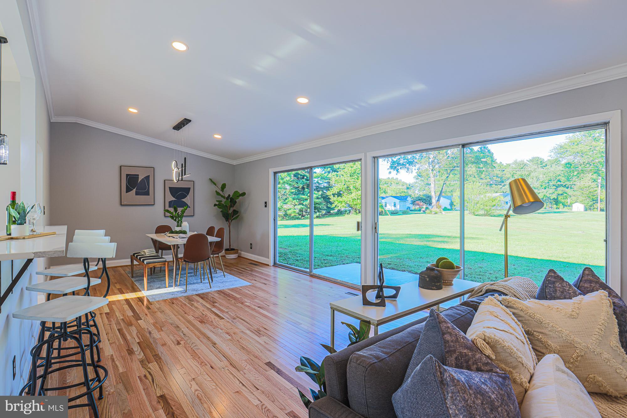 8319 Stevenson Road Pikesville, MD 21208 - Photo 21 of 97 Wall of glass