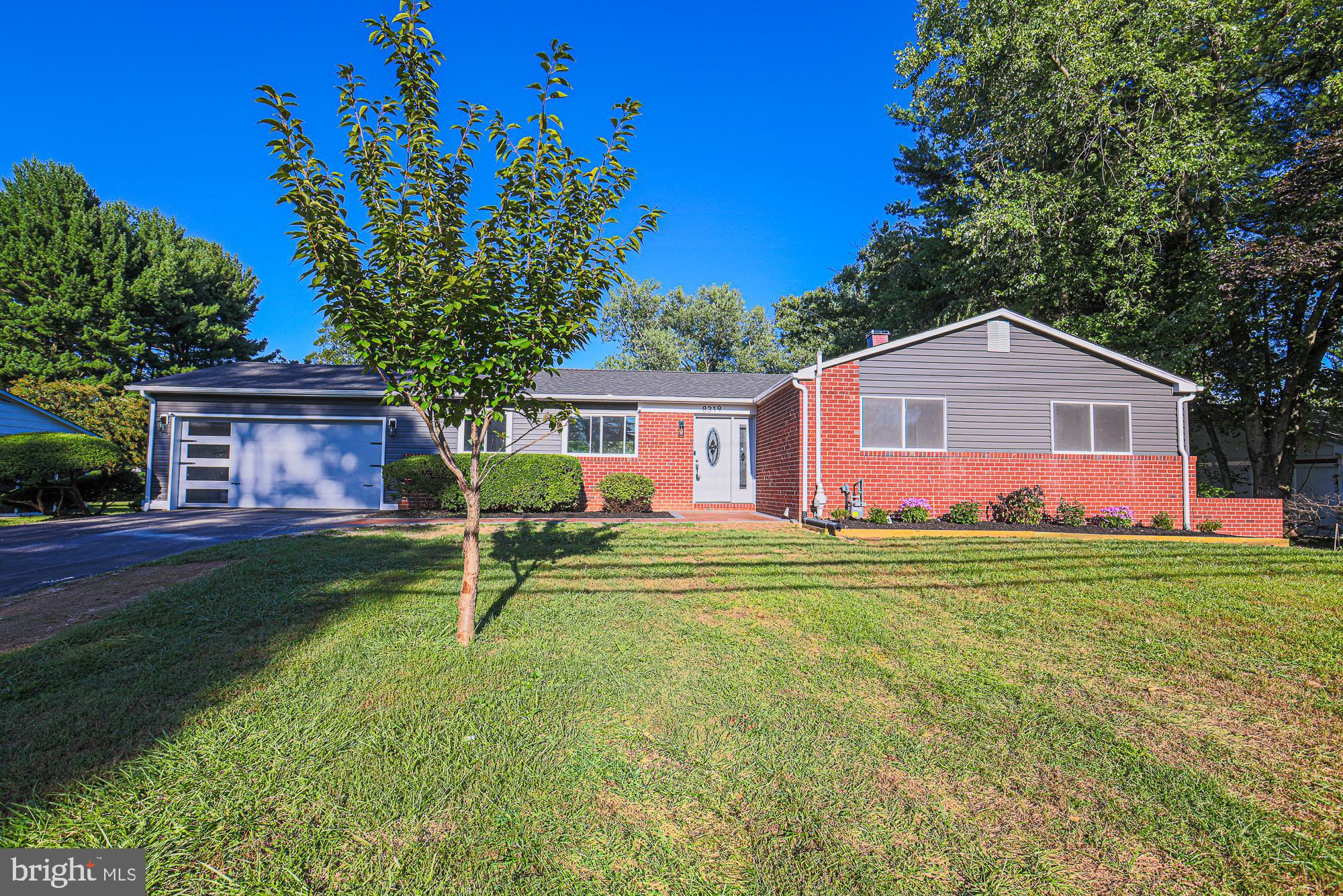 8319 Stevenson Road Pikesville, MD 21208 - Photo 4 of 97 Pretty modern rancher