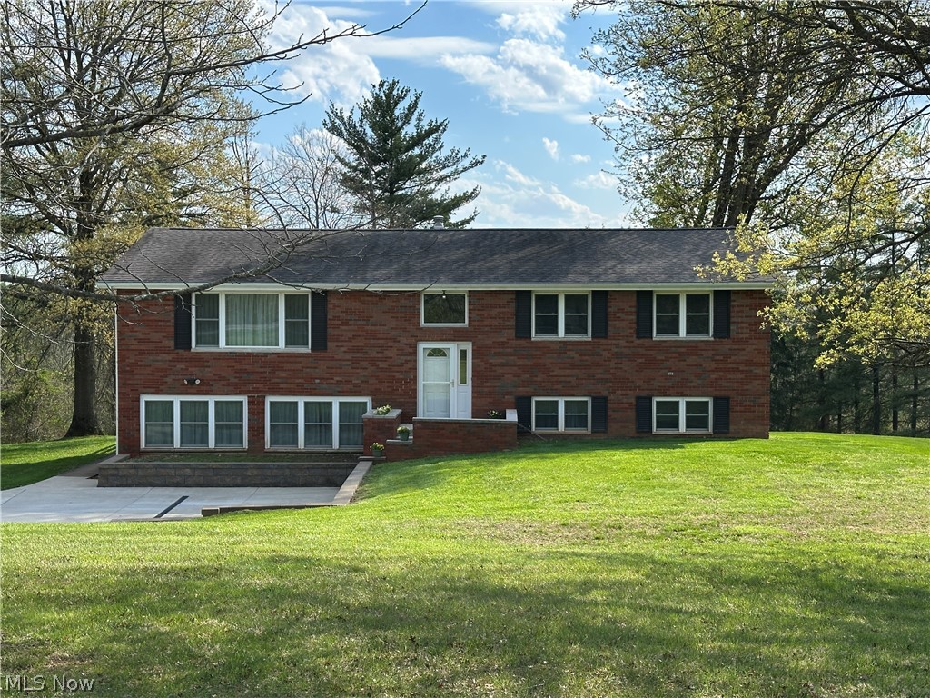 285 A E Miller Road Lowell, OH 45744 - Photo 1 of 27