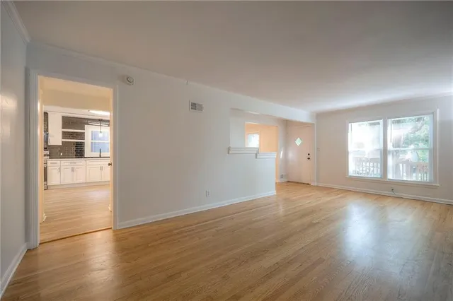 $389,000 | 7936 Campbell Street, Kansas City, MO 64131