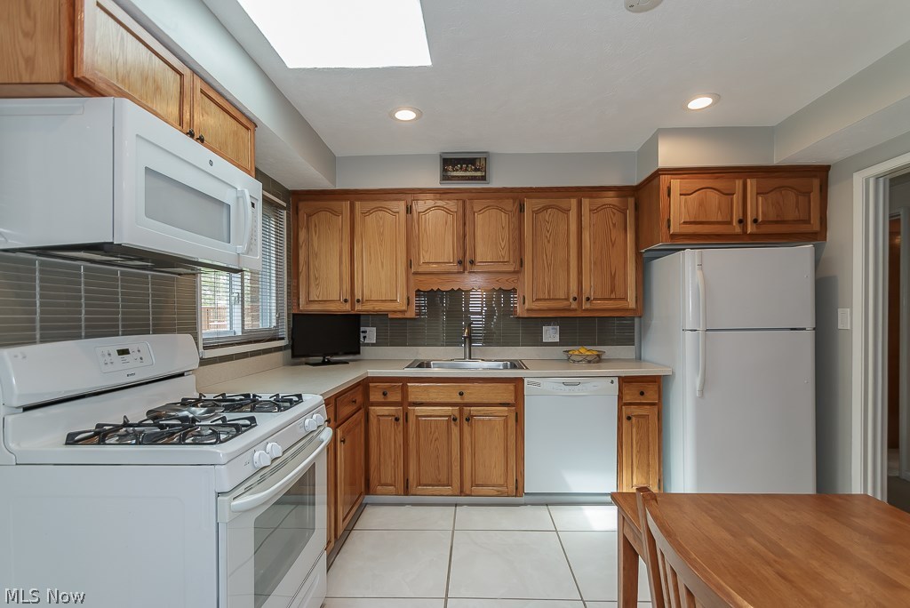 5492 Roy Road Cleveland, OH 44143 - Photo 2 of 22