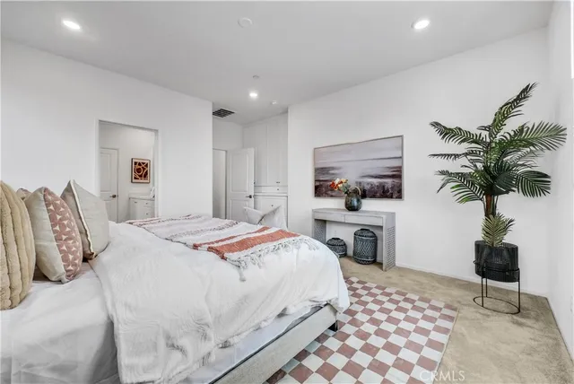 $629,000 | 5584 Kate Way, Unit 10, Fontana, CA 92336