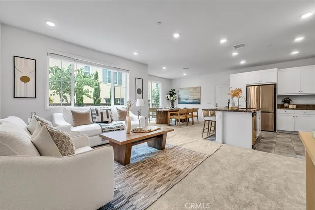 $629,000 | 5584 Kate Way, Unit 10, Fontana, CA 92336