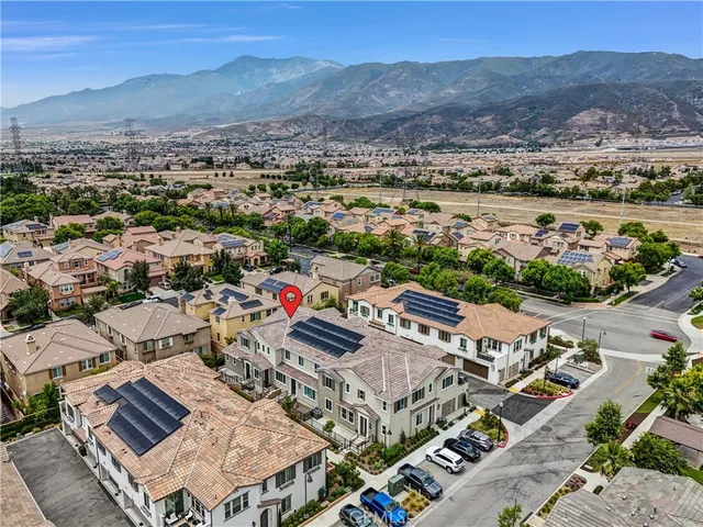 $629,000 | 5584 Kate Way, Unit 10, Fontana, CA 92336