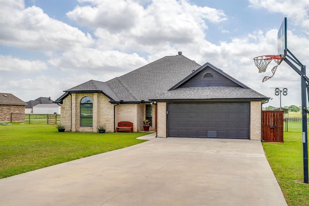 4129 Florance Road Ponder, TX 76259 - Photo 1 of 34