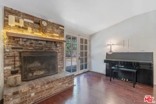 $800,000 | 17503 Runnymede Street, Lake Balboa, CA 91406