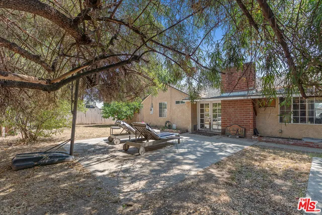 $800,000 | 17503 Runnymede Street, Lake Balboa, CA 91406