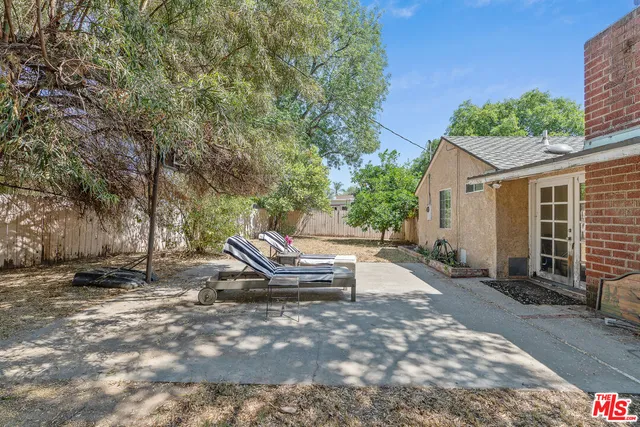 $800,000 | 17503 Runnymede Street, Lake Balboa, CA 91406