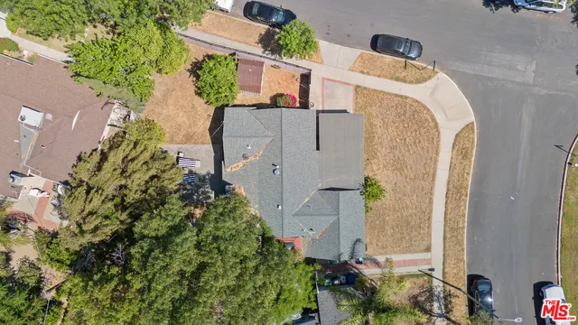 $800,000 | 17503 Runnymede Street, Lake Balboa, CA 91406