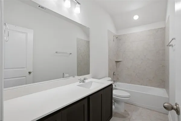 $2,995 | 1216 Rosebay Drive, Justin, TX 76247