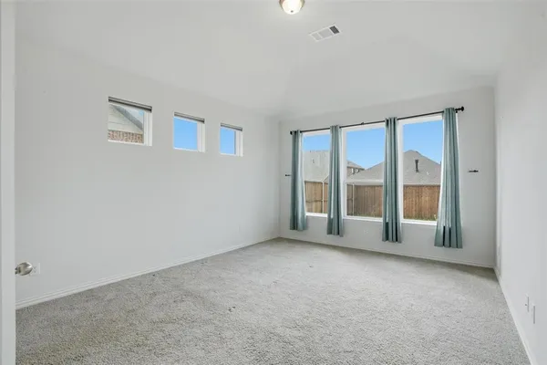 $2,995 | 1216 Rosebay Drive, Justin, TX 76247