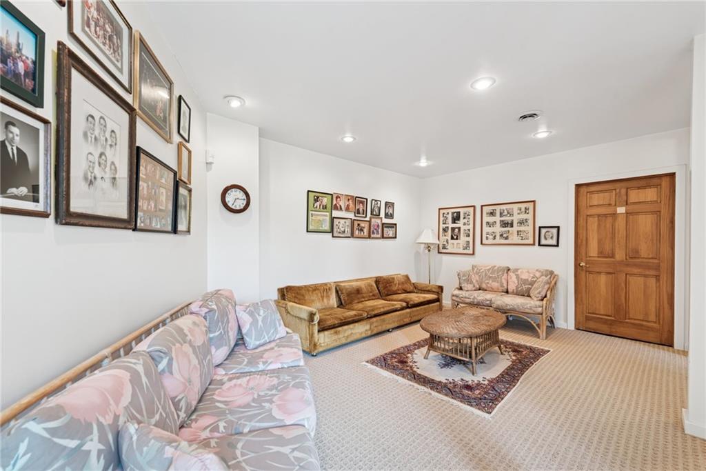 428 Jefferson School Road Ligonier, PA 15658 - Photo 21 of 50 a living room with furniture