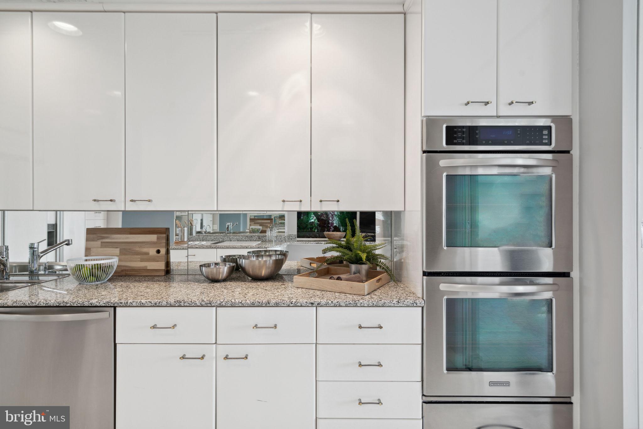 202 West Rittenhouse Square, Unit 3206 Philadelphia, PA 19103 - Photo 19 of 50