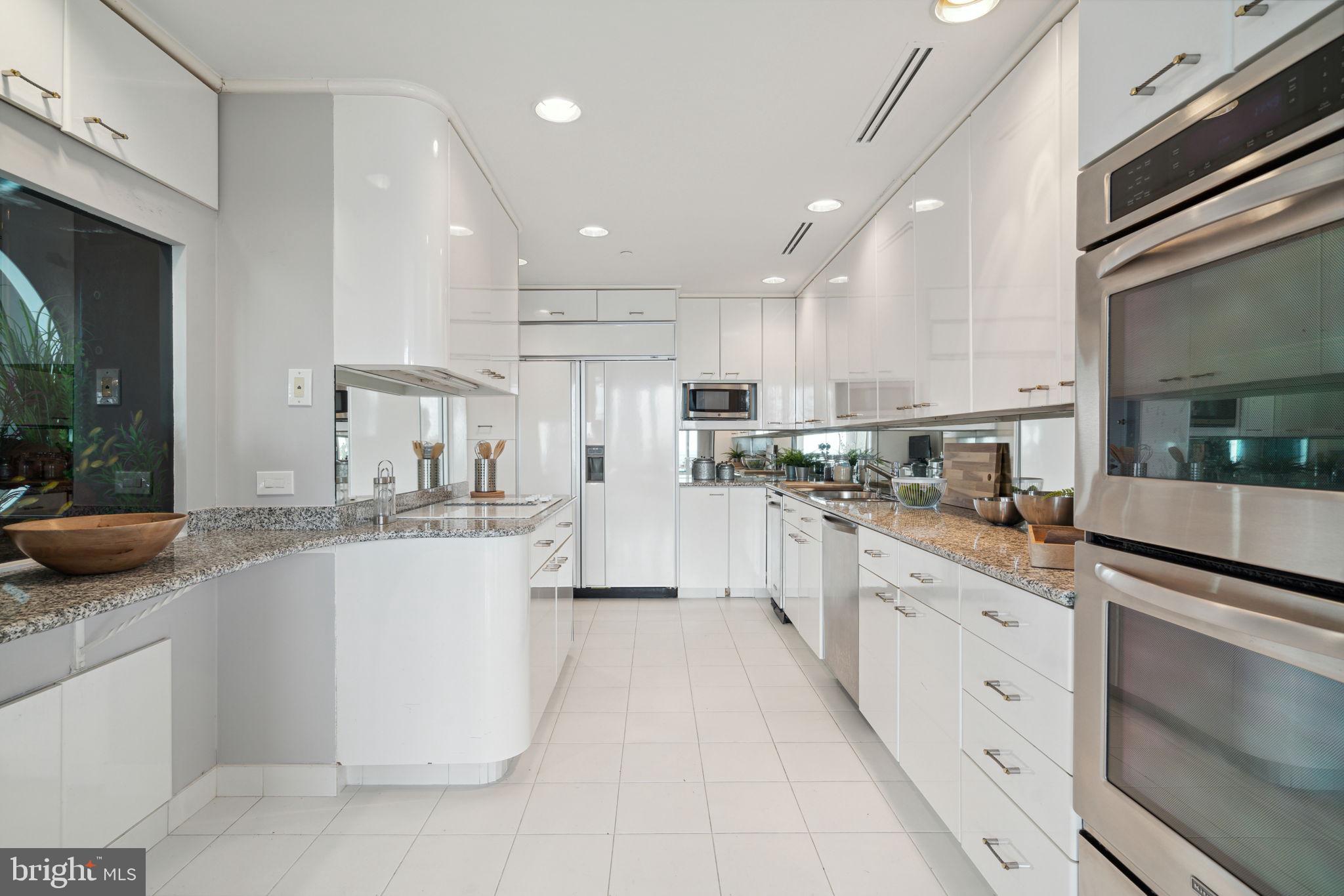 202 West Rittenhouse Square, Unit 3206 Philadelphia, PA 19103 - Photo 20 of 50