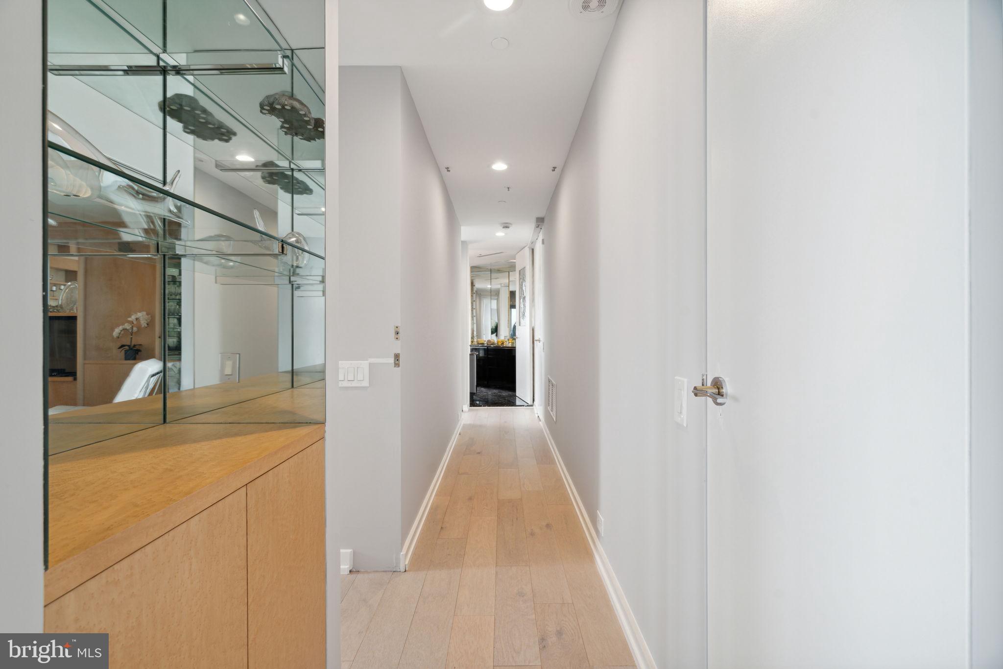 202 West Rittenhouse Square, Unit 3206 Philadelphia, PA 19103 - Photo 25 of 50