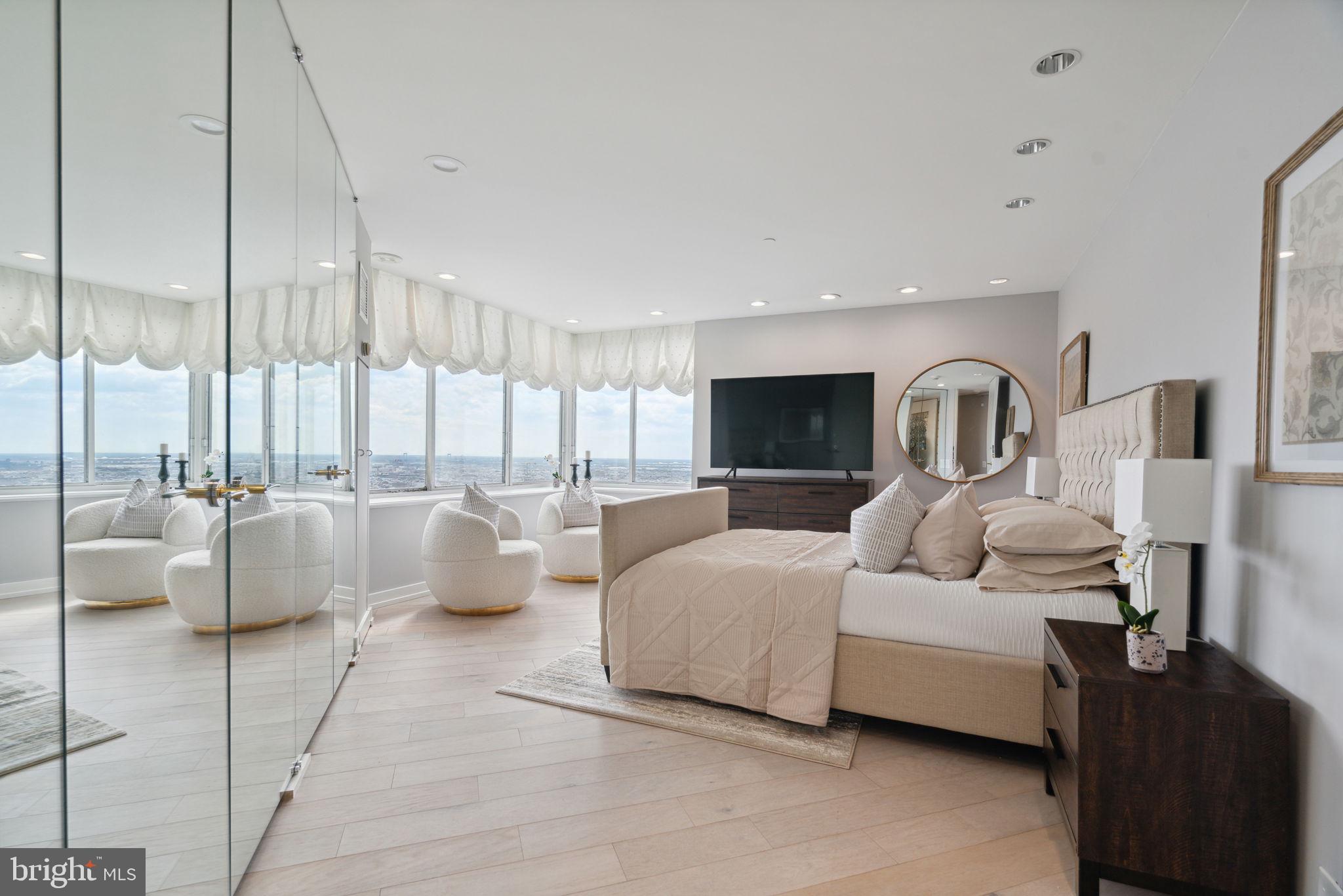 202 West Rittenhouse Square, Unit 3206 Philadelphia, PA 19103 - Photo 26 of 50