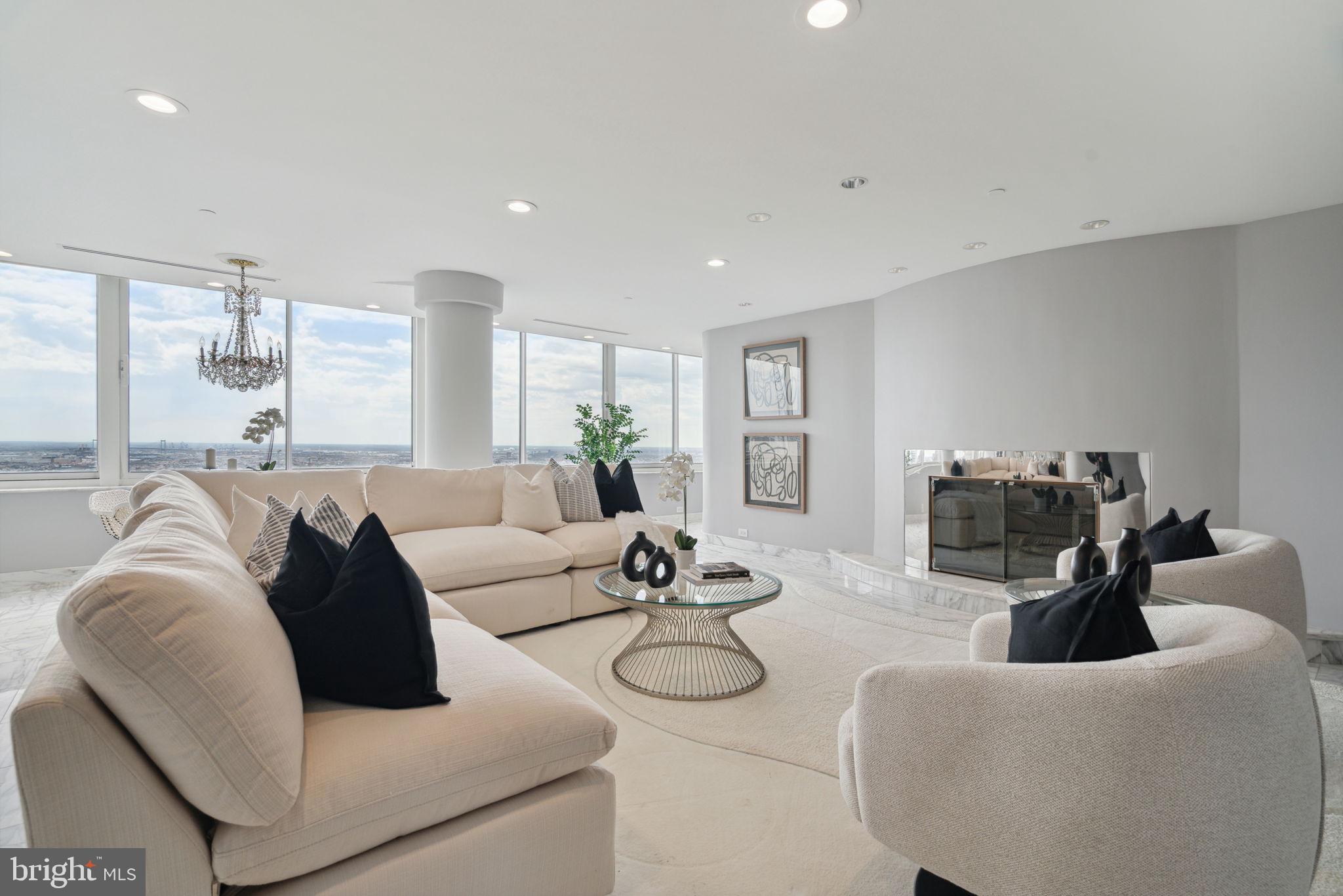 202 West Rittenhouse Square, Unit 3206 Philadelphia, PA 19103 - Photo 4 of 50