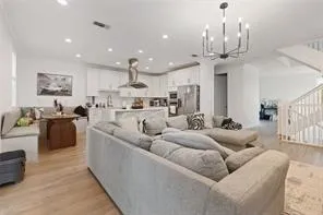 $1,000,000 | 915 West Las Olas Boulevard, Fort Lauderdale, FL 33312