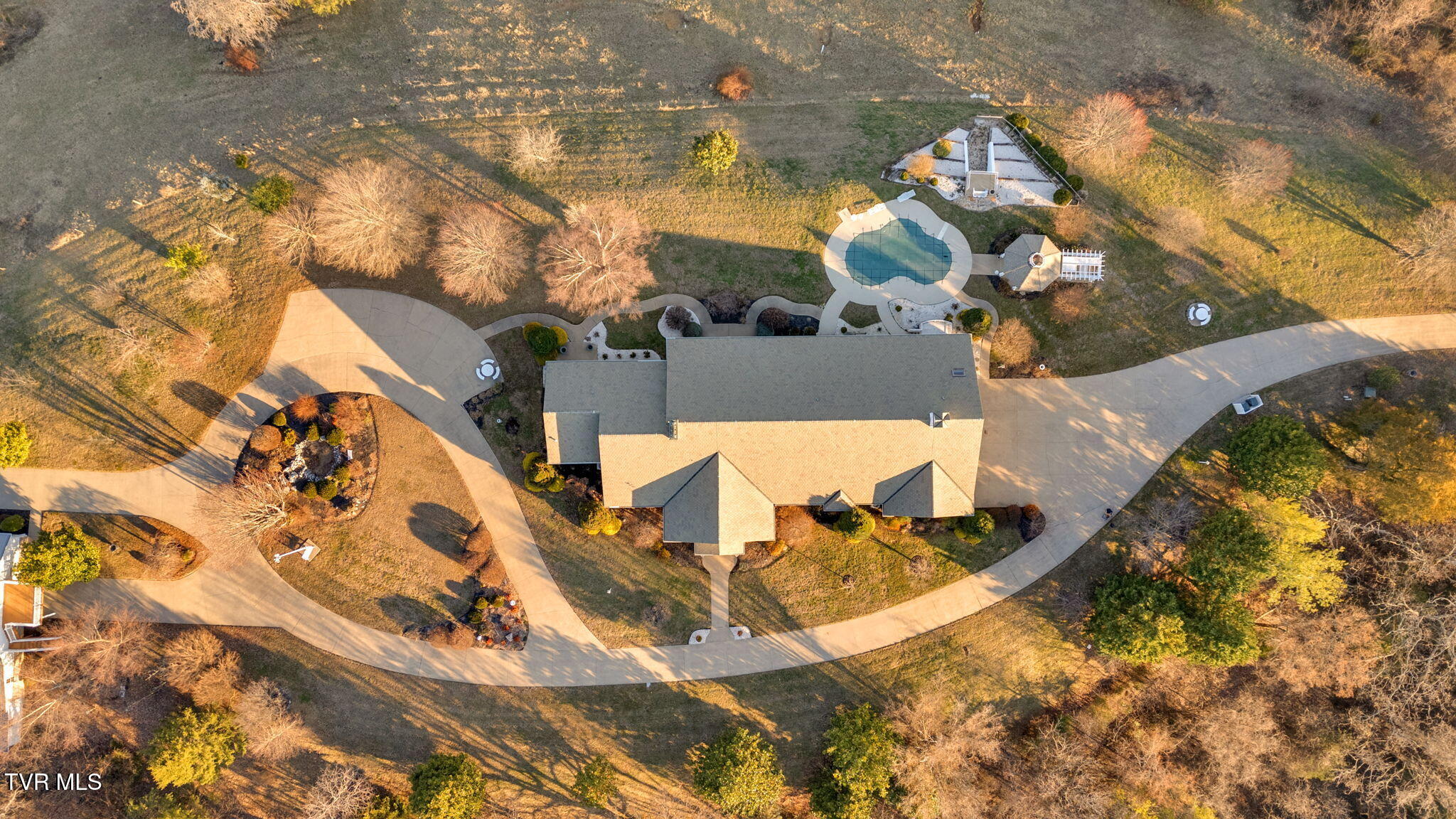 215 Lick Hollow Road Greeneville, TN 37743 - Photo 39 of 114 27-web-or-mls-DJI_20250225171605_0236_D