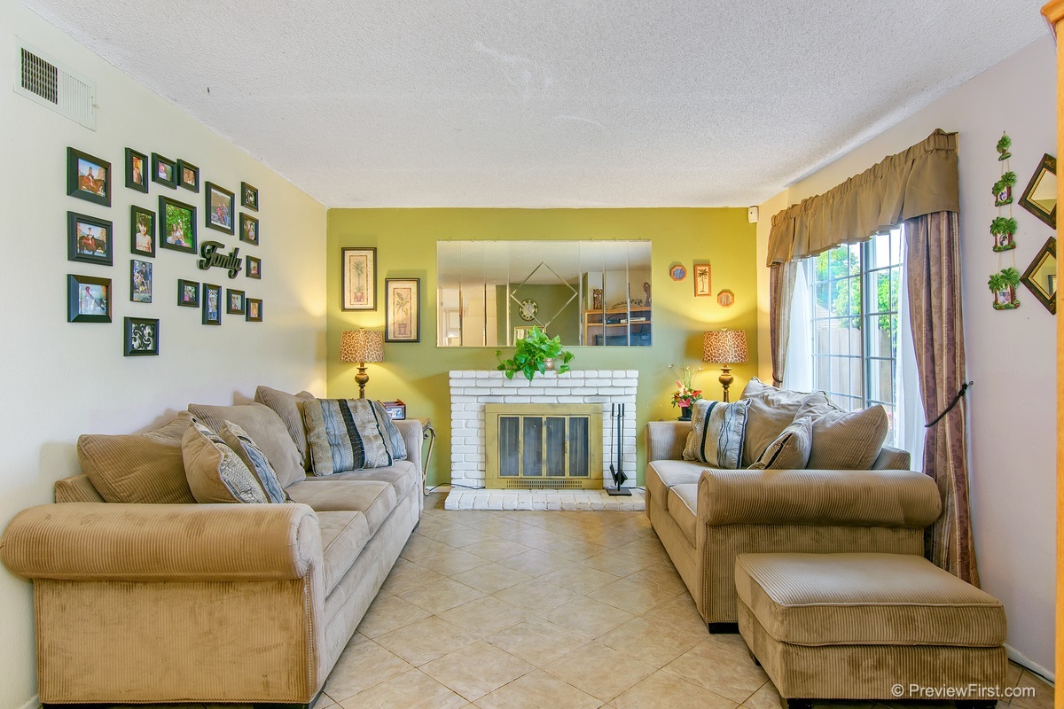 2405 Winter Road Oceanside, CA 92056 - Photo 4 of 25
