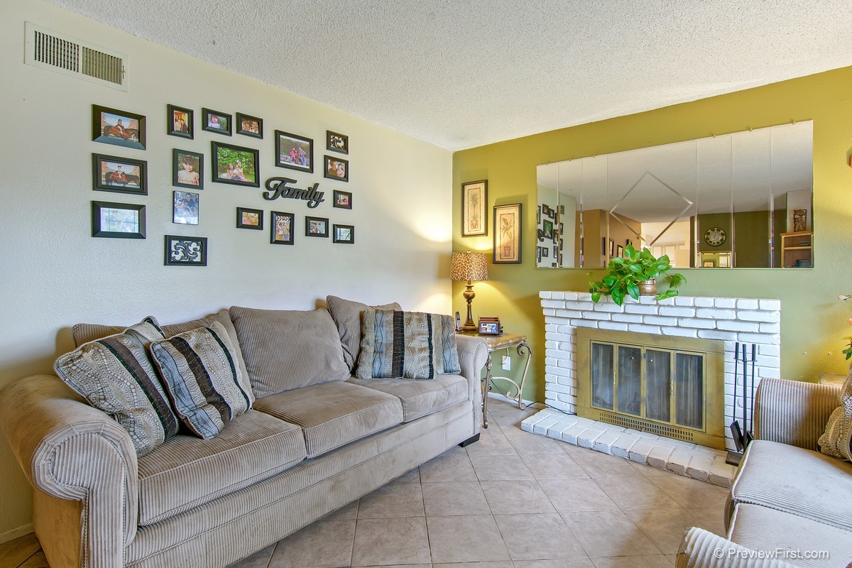 2405 Winter Road Oceanside, CA 92056 - Photo 5 of 25