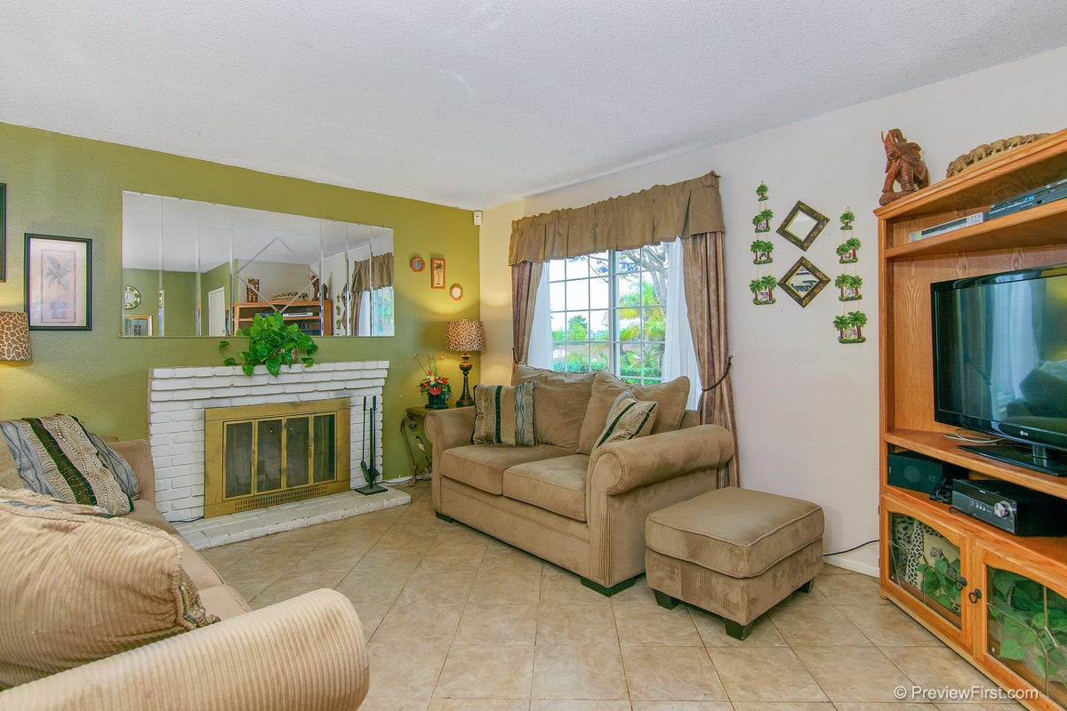 2405 Winter Road Oceanside, CA 92056 - Photo 6 of 25