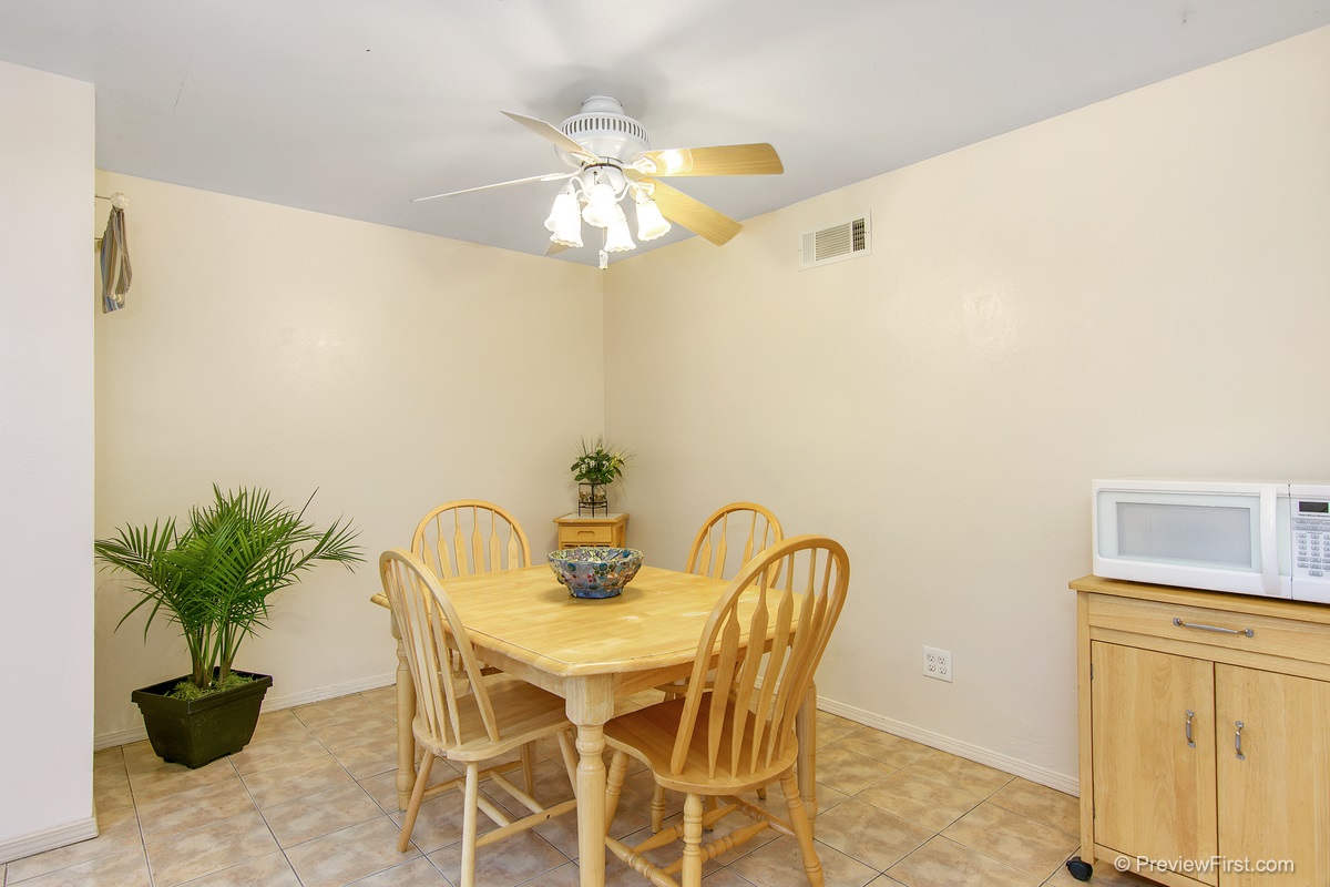 2405 Winter Road Oceanside, CA 92056 - Photo 9 of 25