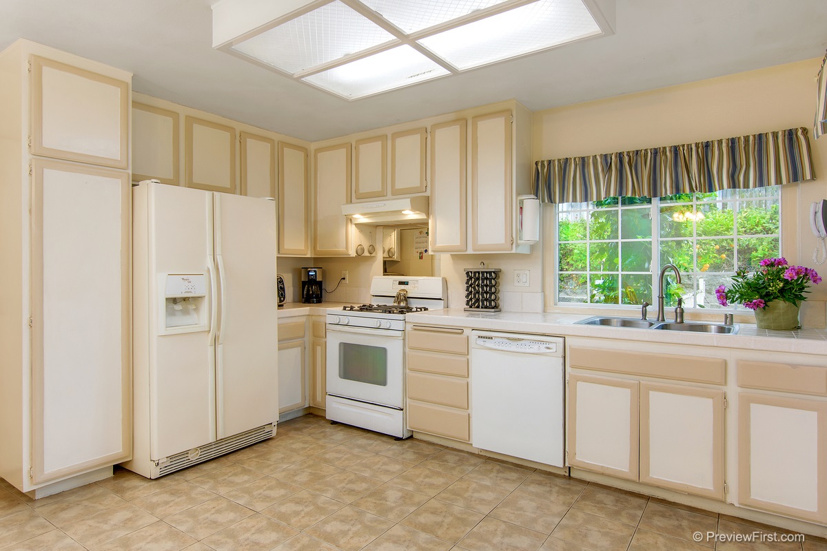 2405 Winter Road Oceanside, CA 92056 - Photo 10 of 25
