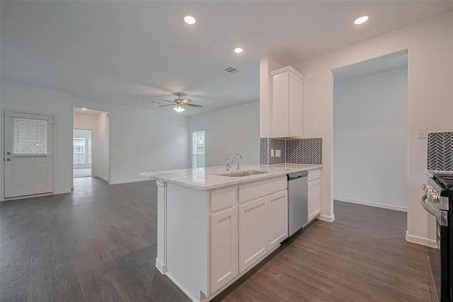 $338,500 | 590 Long Br Drive, Dayton, TX 77535