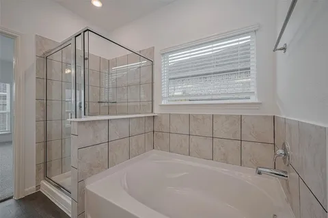 $338,500 | 590 Long Br Drive, Dayton, TX 77535