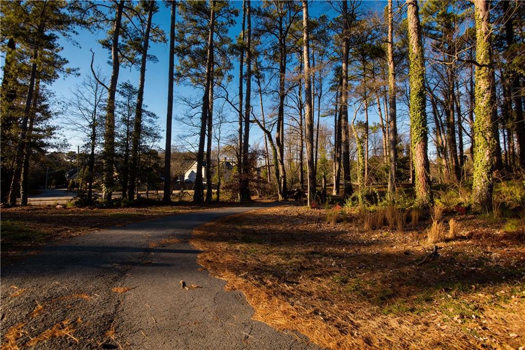500 Piedmont Road Marietta, GA 30066 - Photo 31 of 40 a view of backyard with green space