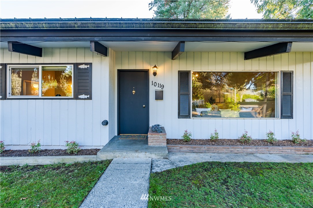 10119 Northeast 187th Street Bothell, WA 98011 - Photo 4 of 26 Gallery Image 4