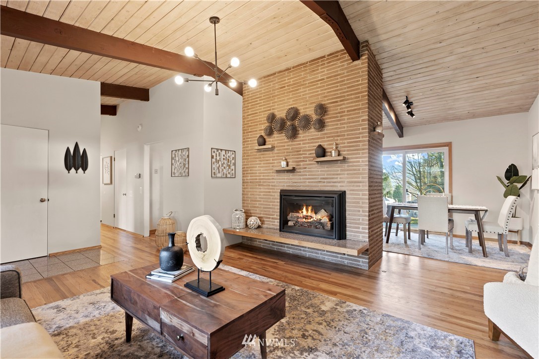 10119 Northeast 187th Street Bothell, WA 98011 - Photo 7 of 26 Gallery Image 7