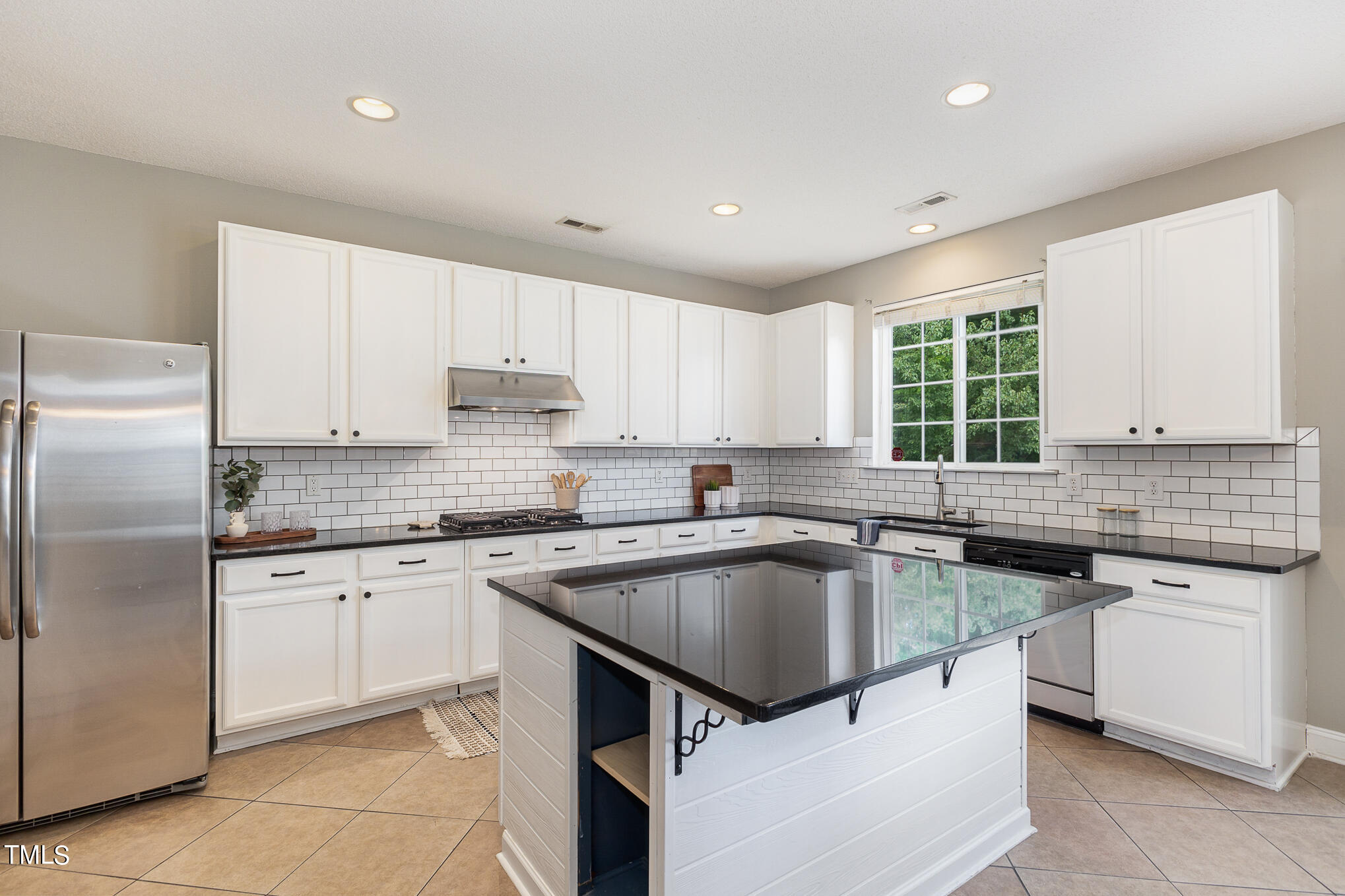 8814 Elizabeth Bennet Place Raleigh, NC 27616 - Photo 11 of 28 012_cy1a1760-edit