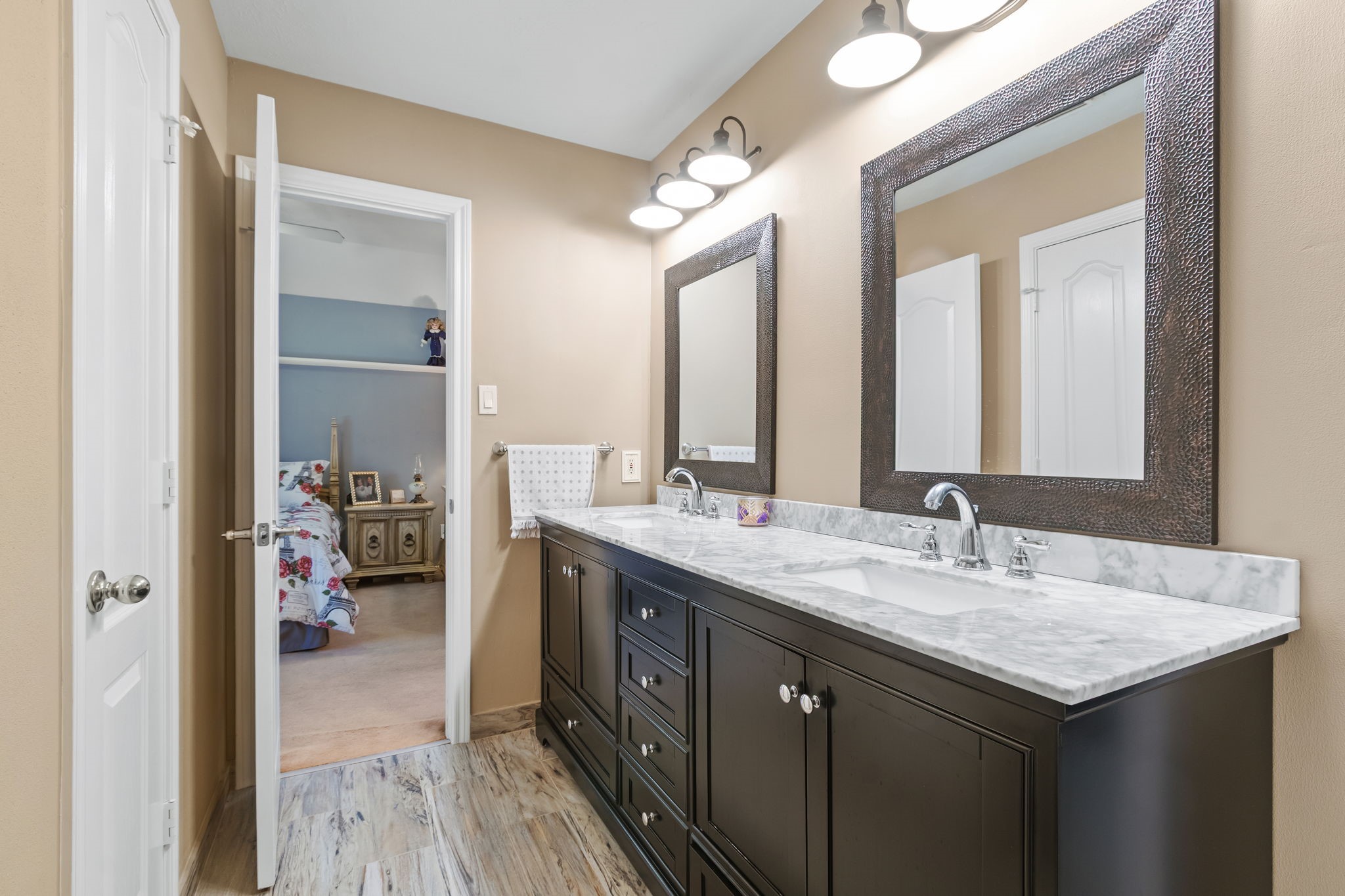 3618 Walnut Forest Lane Spring, TX 77388 - Photo 34 of 43 a spacious bathroom with a granite countertop sink mirror and a