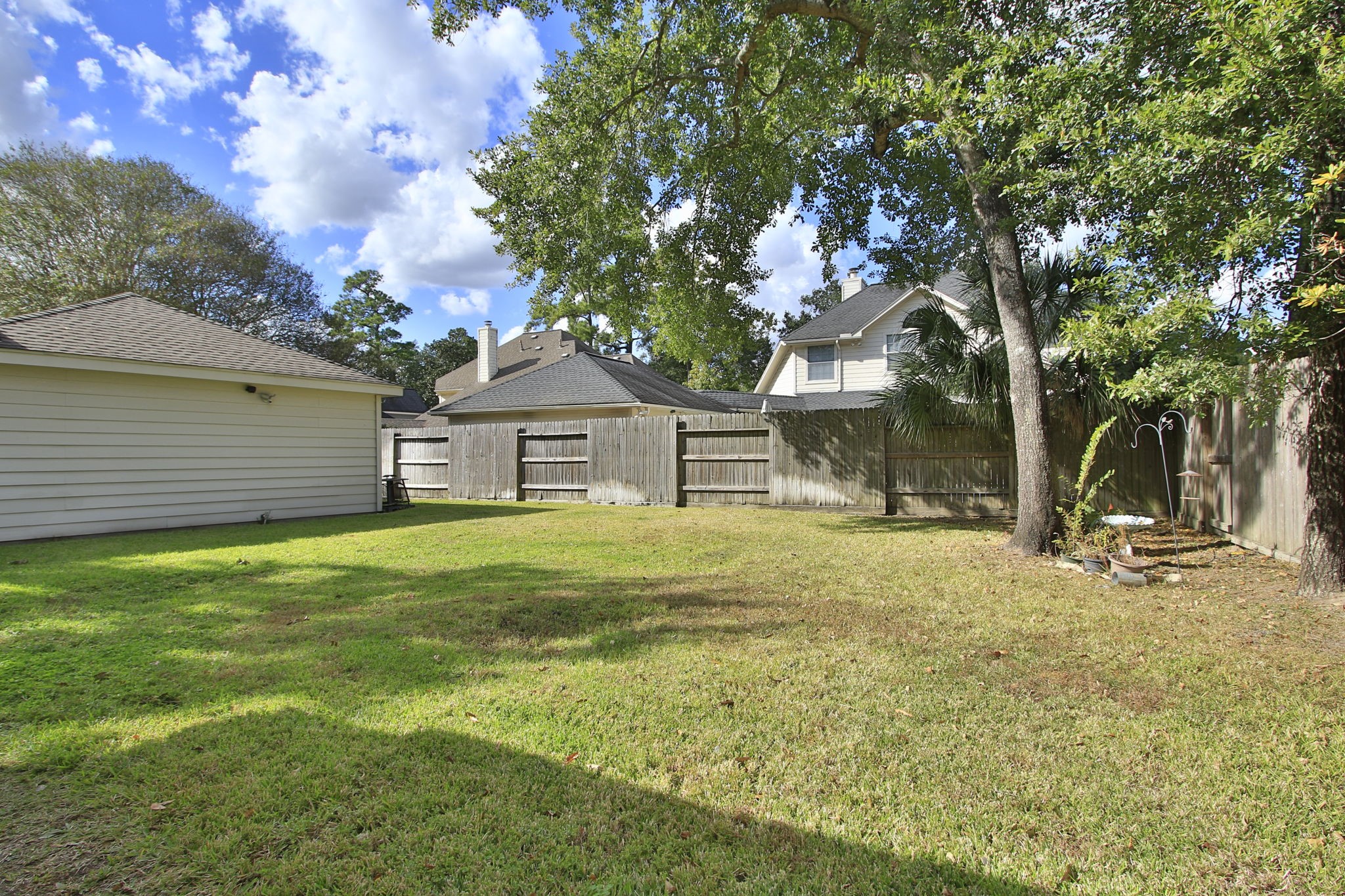 3618 Walnut Forest Lane Spring, TX 77388 - Photo 39 of 43 a front view of a house with a garden