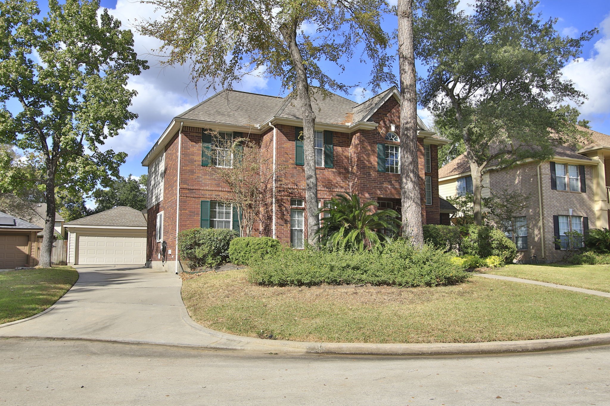 3618 Walnut Forest Lane Spring, TX 77388 - Photo 4 of 41 a front view of a house with garden