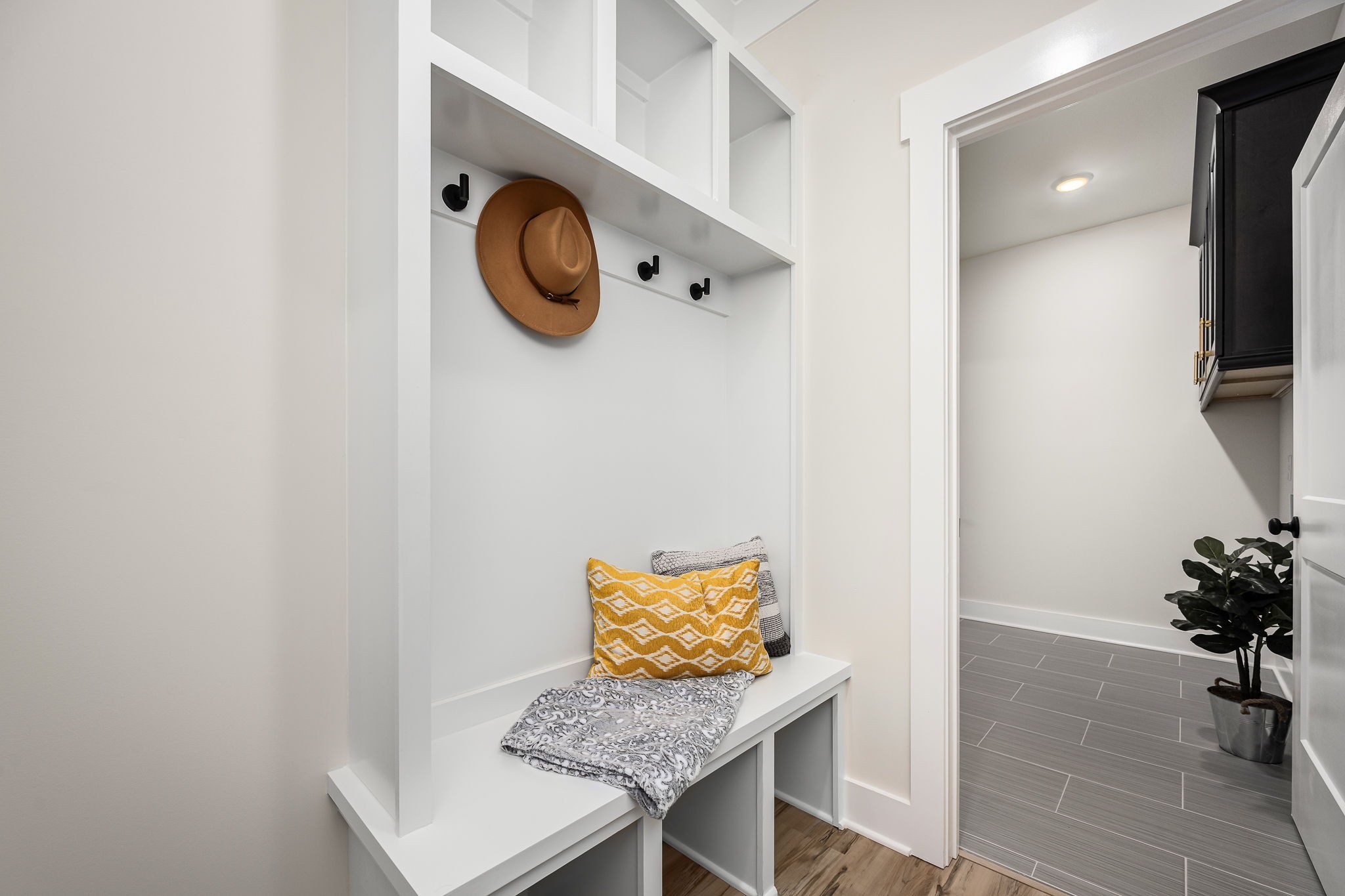7302 West Gum Road Murfreesboro, TN 37127 - Photo 37 of 53 a view of a livingroom with furniture and bathroom