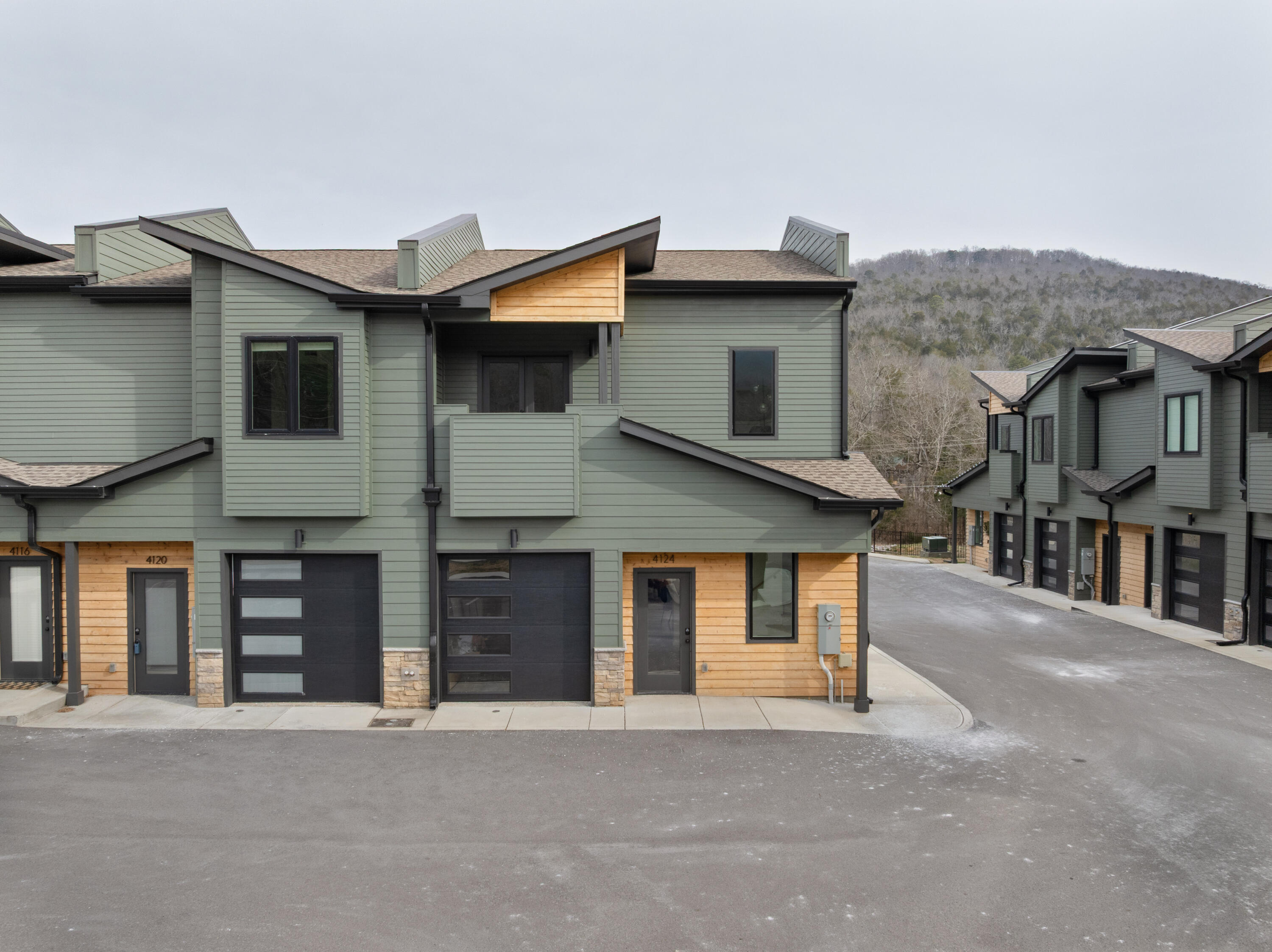 4124 Outpost Way Chattanooga, TN 37419 - Photo 38 of 42 01 - 4124 Outpost Way - Drone