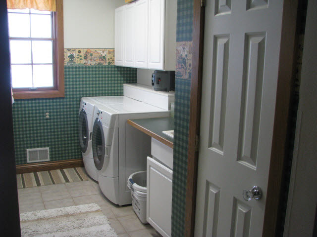 17373 Gratiot Road Hemlock, MI 48626 - Photo 10 of 26 20358482-9.JPG