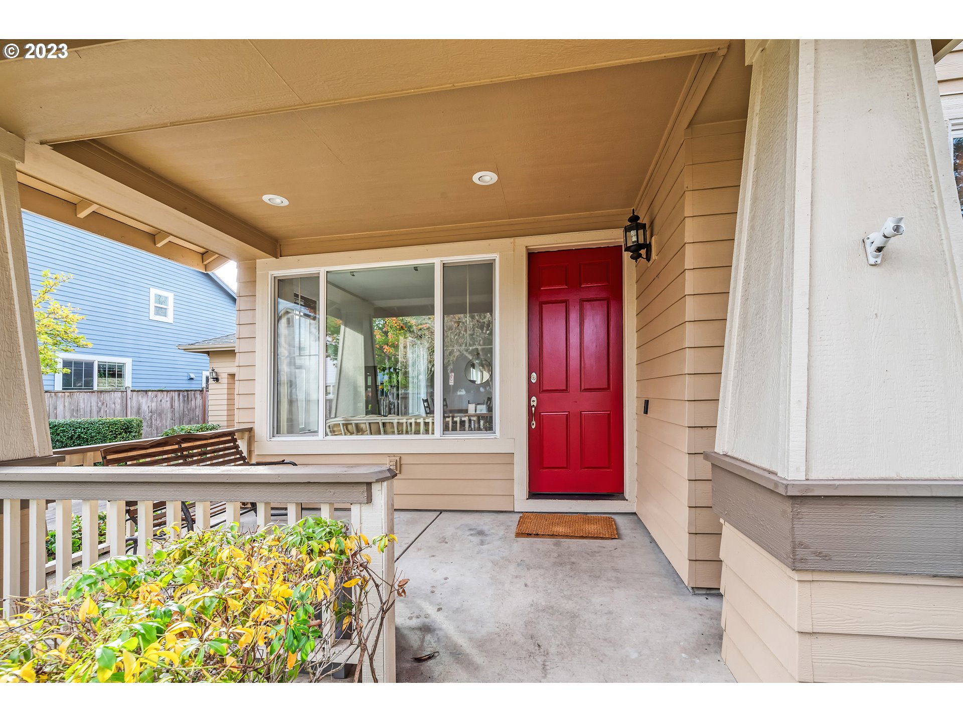 5588 Wales Drive Eugene, OR 97402 - Photo 4 of 41 a view of front door