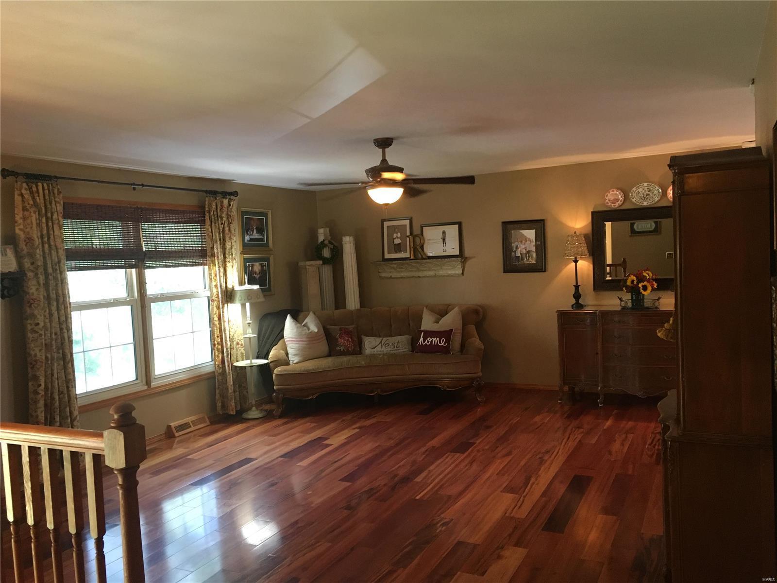 5206 Roach Road Alton, IL 62002 - Photo 5 of 12