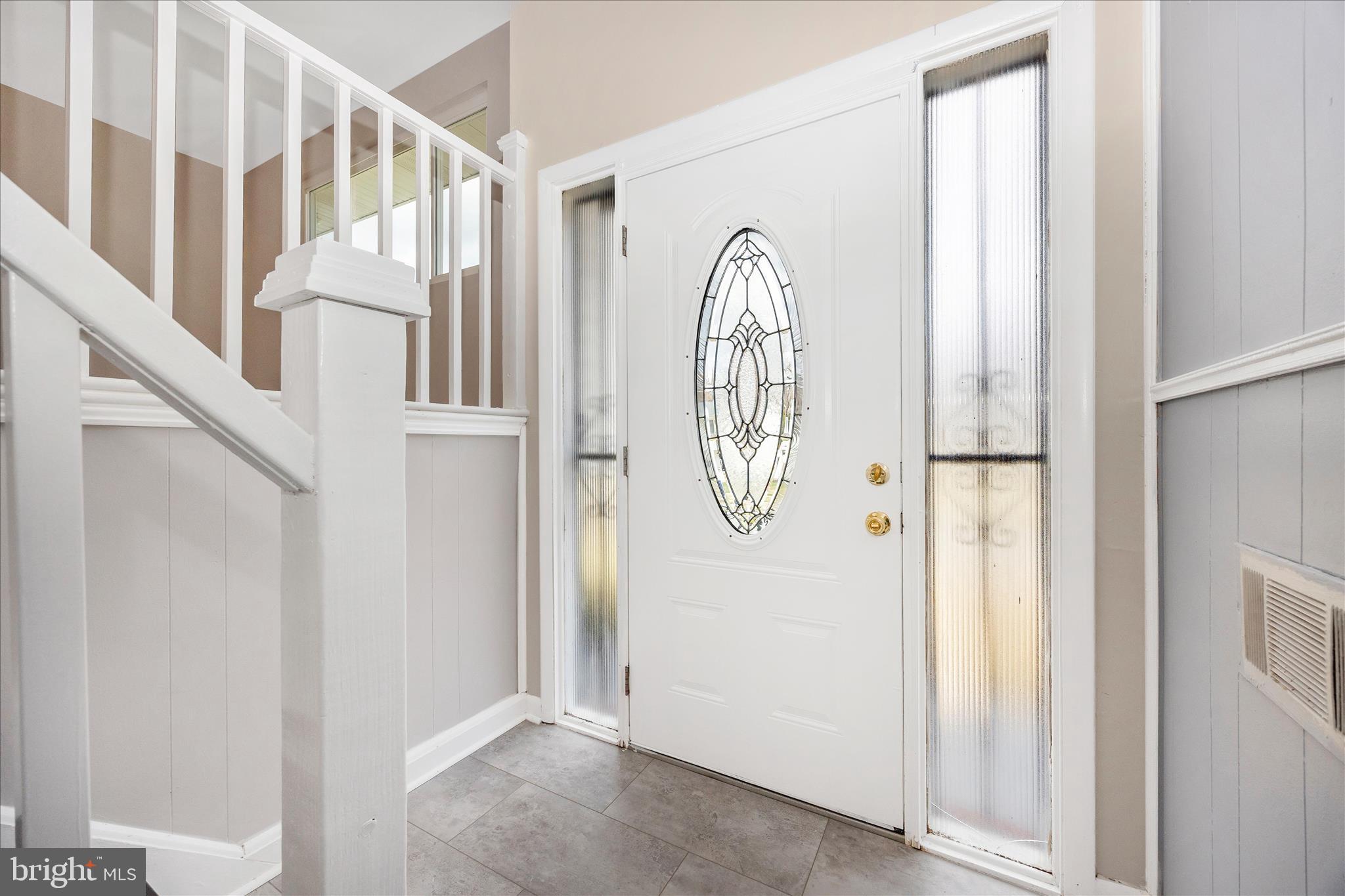 4006 Rouen Road Randallstown, MD 21133 - Photo 4 of 59 Foyer