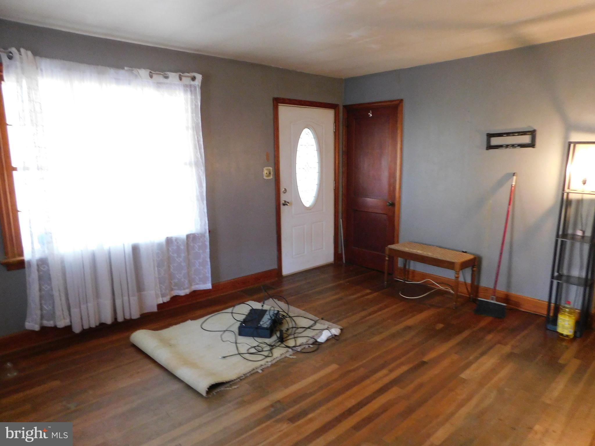 2373 Kenton Road Dover, DE 19904 - Photo 15 of 33 Living Room