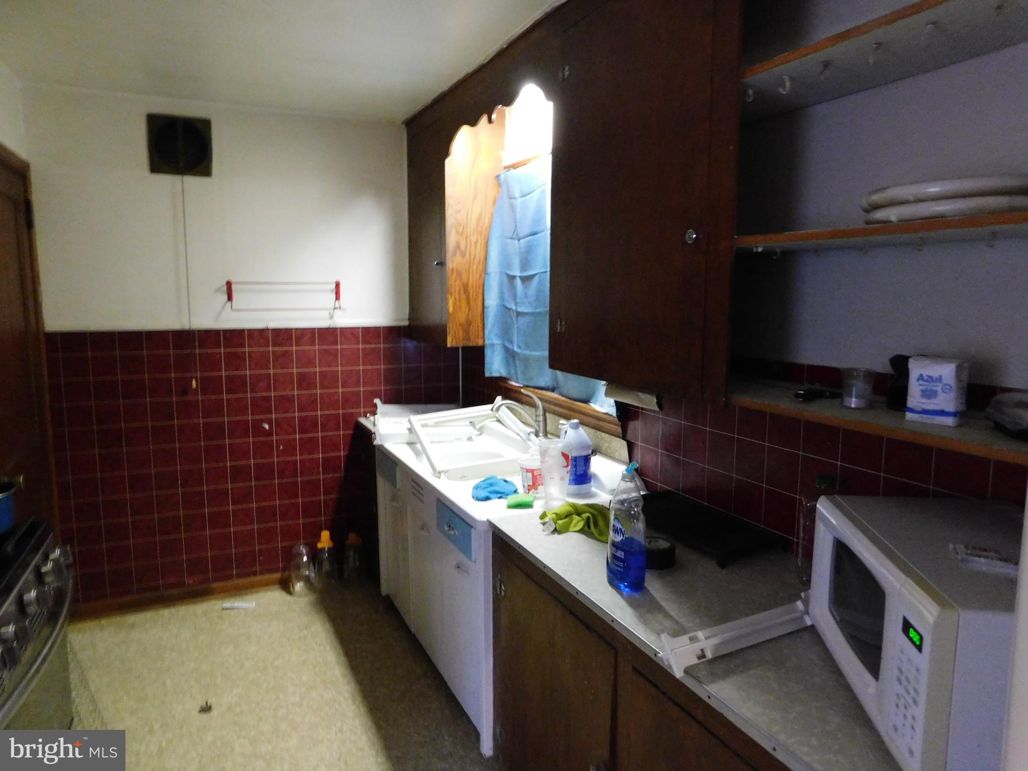 2373 Kenton Road Dover, DE 19904 - Photo 21 of 33 Kitchen