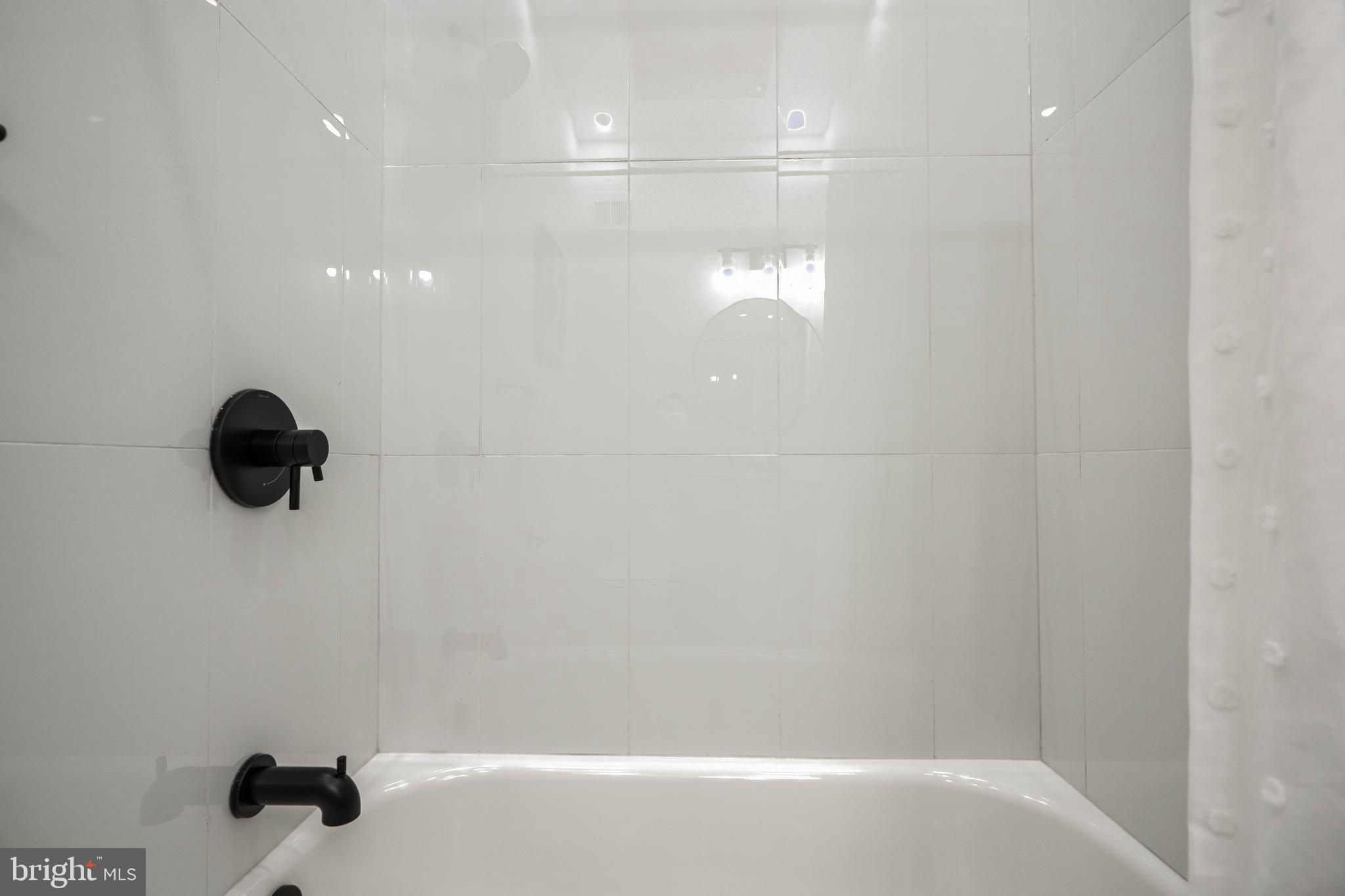 2923 Keswick Road Baltimore, MD 21211 - Photo 23 of 38 Upstairs Bathroom