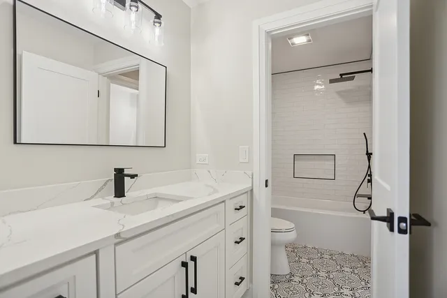 $1,629,900 | 1326 North Race Avenue, Arlington Heights, IL 60004